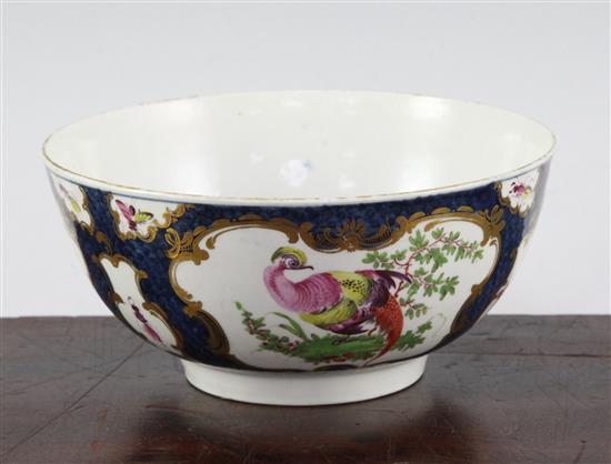 A Worcester scale blue fantastic birds bowl, c.1775, diam. 16cm, wear to interior